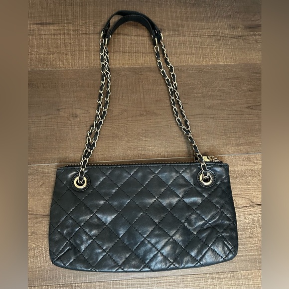 DKNY Black Leather Napa Quilted Crossbody Purse Pre-Owned Fair Condition - Picture 2 of 16